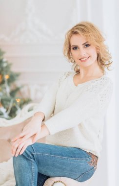 Mutlu Noel Oda kadında