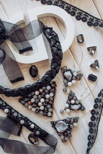 Halsband gjort av pärlor — Stockfoto