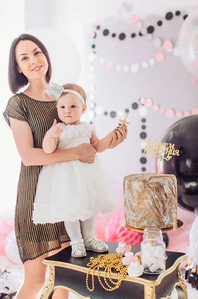 Šťastný matka s dcerou roztomilé — Stock fotografie
