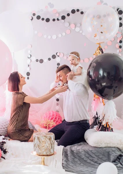 Happy family  on Birthday party. — Stock Photo, Image