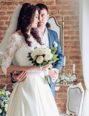 güzel ve genç gelin ve damat