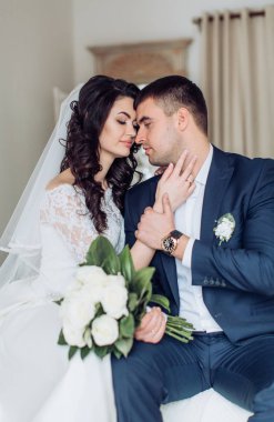 güzel ve genç gelin ve damat