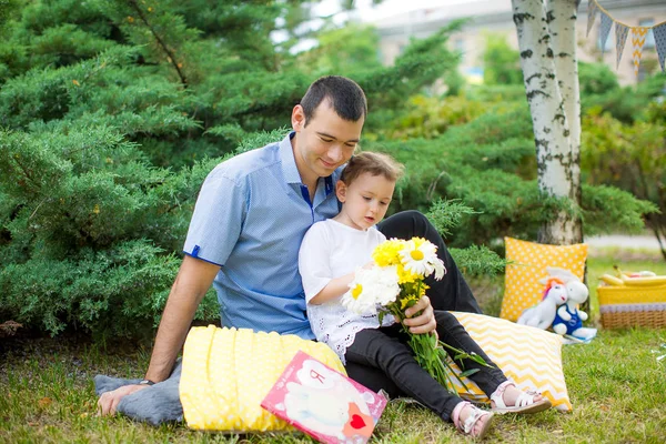 Feliz padre e hija —  Fotos de Stock