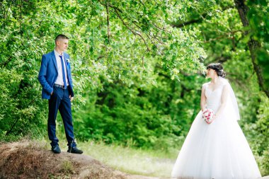 Gelin ve damat düğün gününde