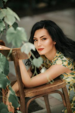  Yazlık elbise poz kadın 