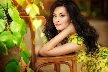  Yazlık elbise poz kadın 