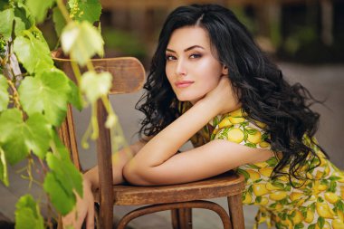  Yazlık elbise poz kadın 