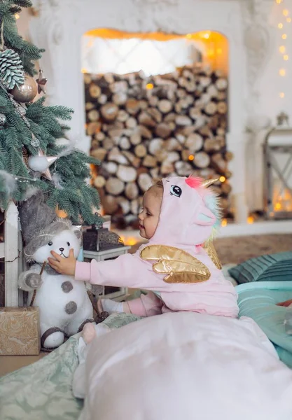 Cut Little Girl Background Christmas Room Pajamas — Stock Photo, Image