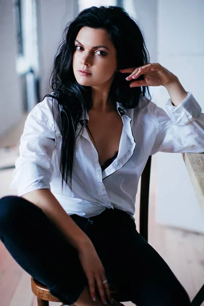 Portrait Beautiful Young Brunette Woman White Shirt Makeup — Stock Photo, Image