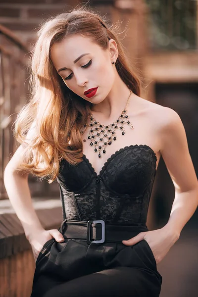 Portrait Une Belle Jeune Femme Corset Noir — Photo