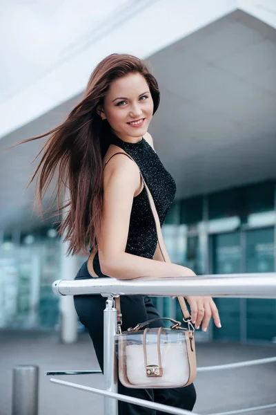 Retrato Bela Jovem Mulher Top Preto — Fotografia de Stock