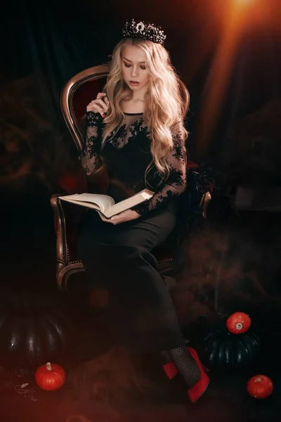 Portrait Beautiful Blond Young Woman Black Dress Book — 스톡 사진