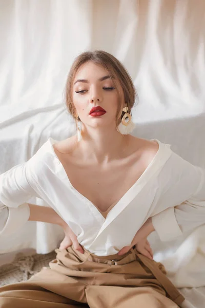 Beautiful Young Woman White Shirt — Stock Photo, Image