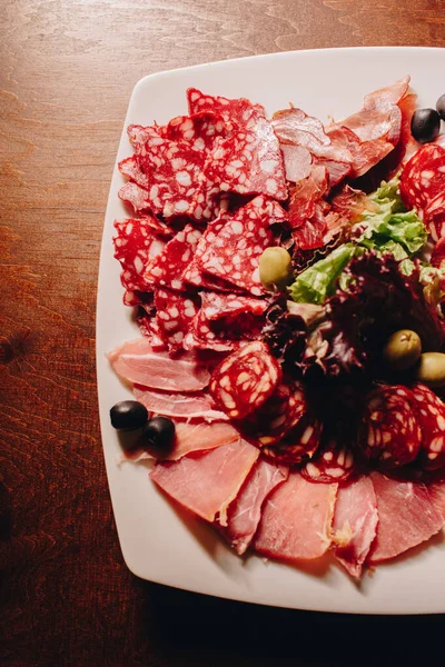 Prato Comida Com Carne Deliciosa — Fotografia de Stock