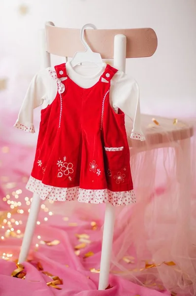 Vestido Criança Cabide Roupa Vestido Para Primeiro Aniversário Uma Menina — Fotografia de Stock