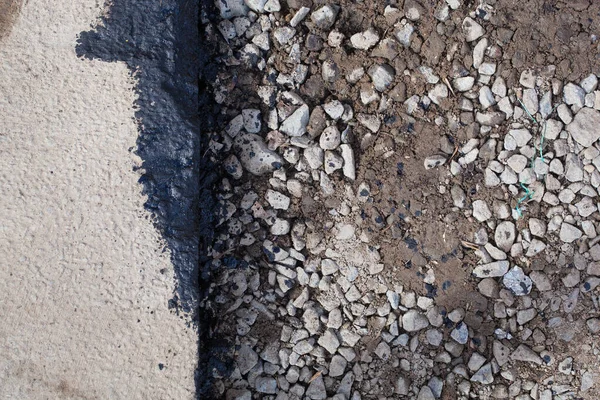 Zerstörte Asphaltdecke Auf Der Straße Schlechter Straßenzustand Der Repariert Werden — Stockfoto