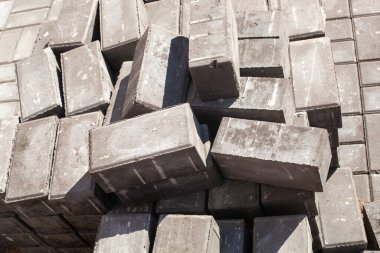 Şehirde döşeme döşemesi. Kaldırımın onarımı