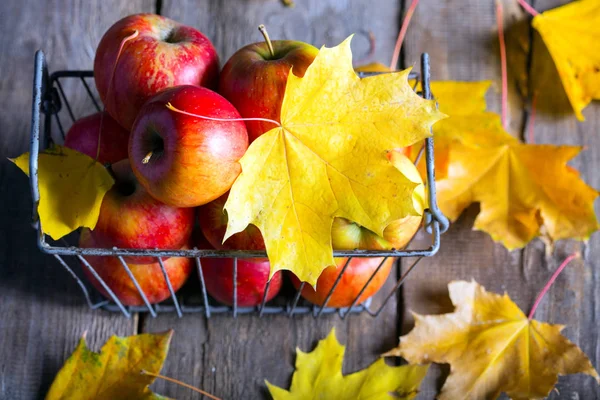 Manzanas a a — Foto de Stock