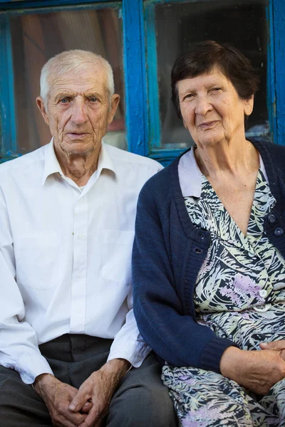 Портрет пожилой пары — стоковое фото