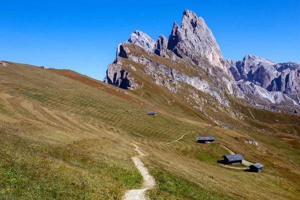 Montagnes Dolomites et vue sur la vallée — Photo