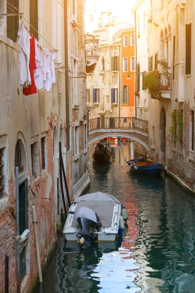 Calles y canales de Venecia — Foto de Stock