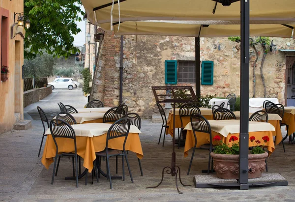 Straat café op de Italië — Stockfoto