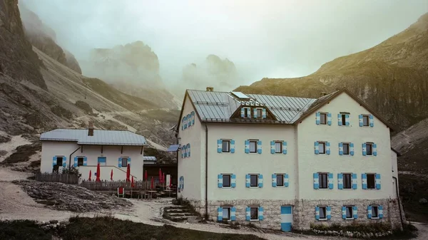 Vista del Rifugio Vajolet — Foto de Stock