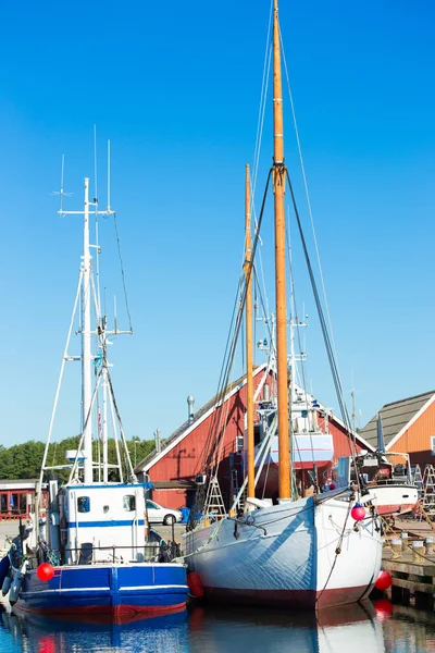 Port z łodzi rybackich na północ od Danii — Zdjęcie stockowe