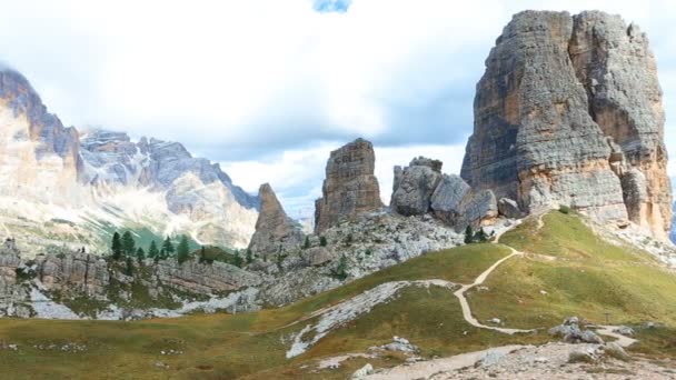 Cinque Torri vista panorámica — Vídeos de Stock