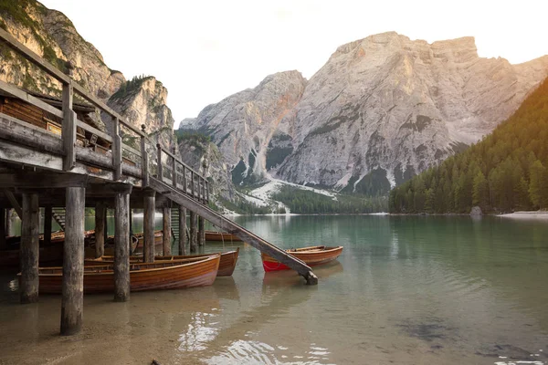 Lago di Braies — Fotografia de Stock