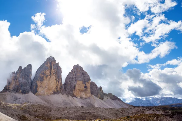 Paisaje de montaña en los Dolomitas —  Fotos de Stock