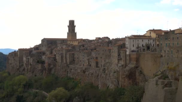 Vista da famosa cidade italiana Pitigliano do ponto de vista — Vídeo de Stock