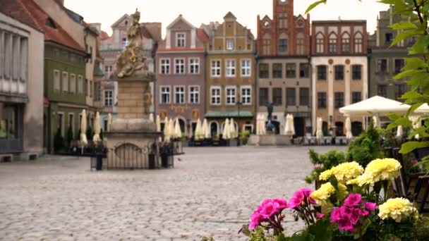 Utsikt över stora torget Rynek av polska staden Poznan juli 20 2017 — Stockvideo