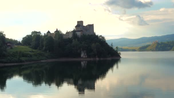 在波兰南部的 Niedzica 城堡的视图 — 图库视频影像