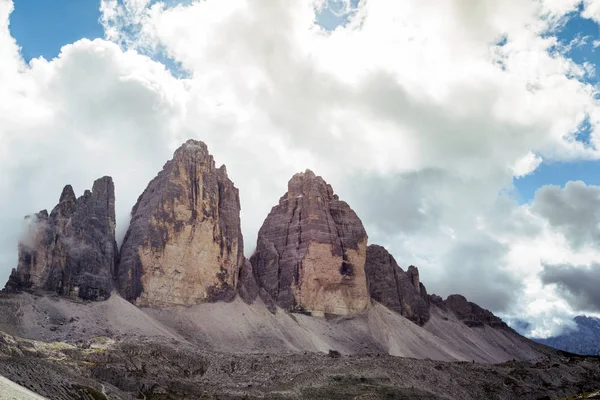 Paisaje de montaña en los Dolomitas — Foto de Stock