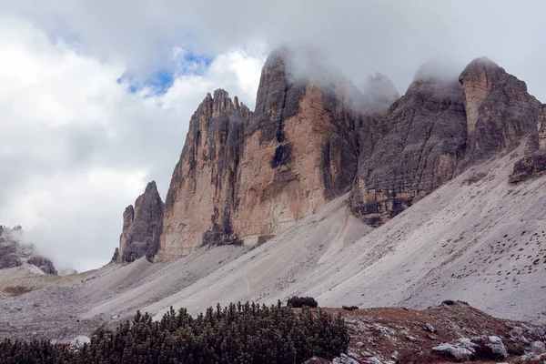 Bergslandskapet på Dolomiterna — Stockfoto