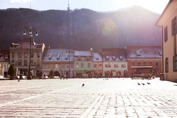 Vista da praça principal no Brasov — Fotografia de Stock