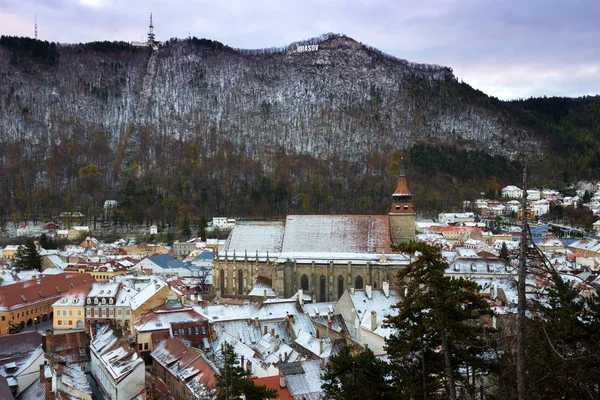 Vista da Igreja Negra no Brasov — Fotografia de Stock