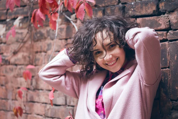 Portrait of a happy smiling girl — Stock Photo, Image