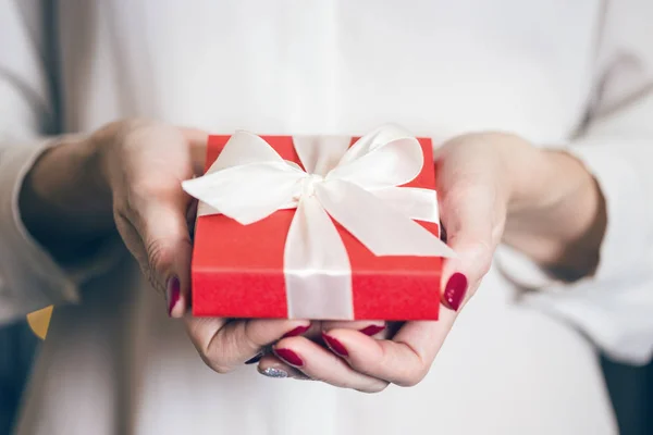 Gift voor de dag van Valentijnskaarten — Stockfoto