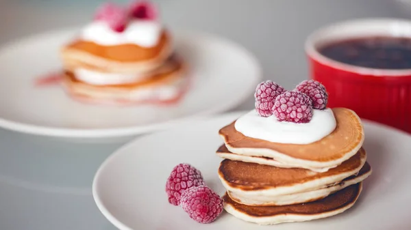 Tortitas con frambuesas — Foto de Stock