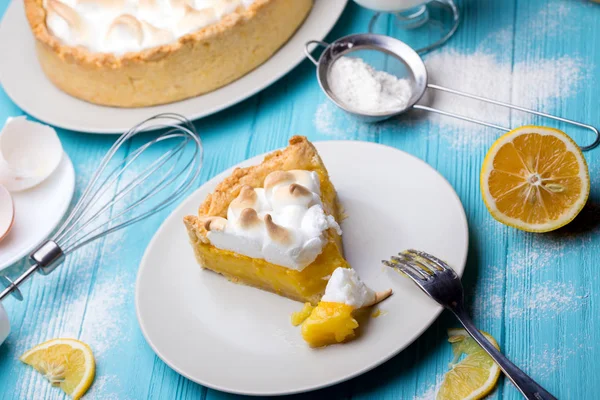 Вкусные лимонные пироги — стоковое фото