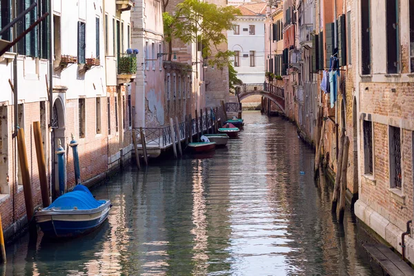 Calles y canales de Venecia — Foto de Stock