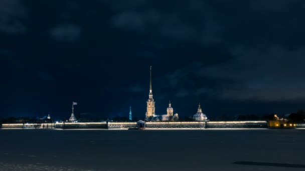 圣彼得堡的保罗和彼得堡垒的夜视在冬天 — 图库视频影像