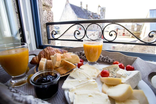 Смачно французький сніданок — стокове фото