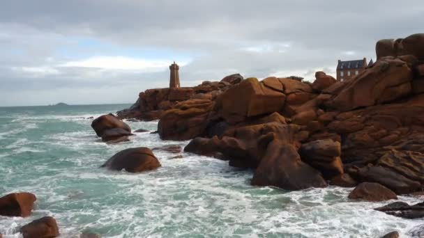 Phare de Men Ruz — Stock video