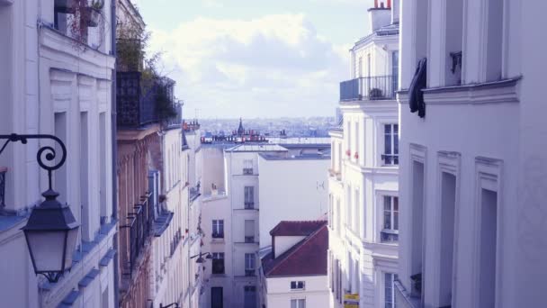 Paris Francja Marca 2018 Mnóstwo Ludzi Chodzących Przez Ulicach Montmartre — Wideo stockowe