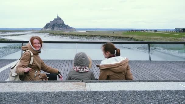 Smiling Mother Daughters View Mont Saint Michel — Stock Video