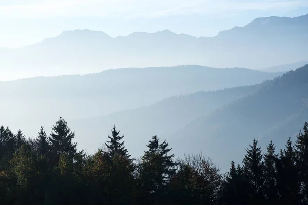 Hermoso paisaje de montaña —  Fotos de Stock