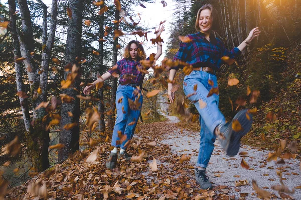 La diversión del otoño — Foto de Stock